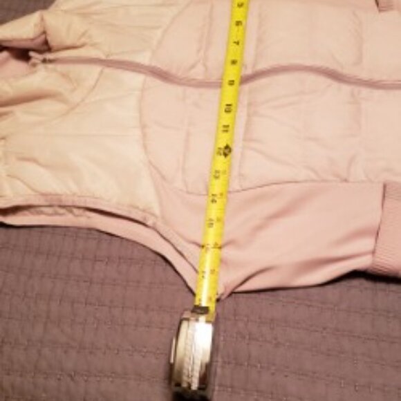 lululemon athletica Down for a Run vest, Light ROSE PINK, size 10 - Picture 10 of 10